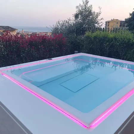 Villa Riviera Wellness *
