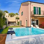 Vila Riviera Wellness *