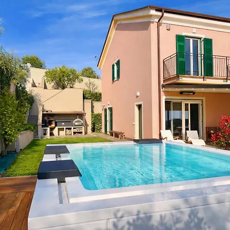 Villa Riviera Wellness *