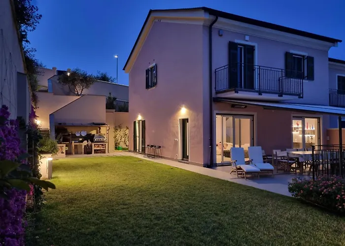 Sea & Fitness Villa *
